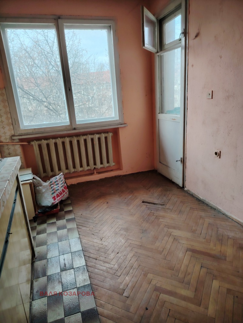 Продава  3-стаен град Плевен , 9-ти квартал , 69 кв.м | 80682986 - изображение [2]