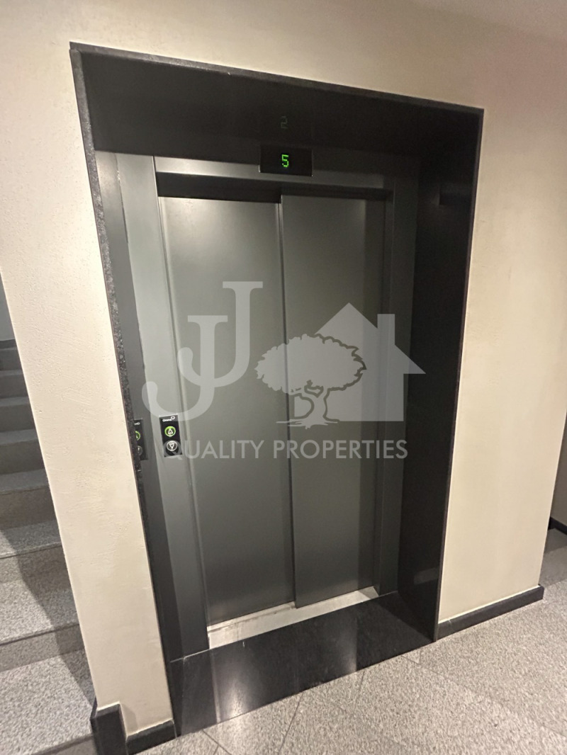 Продава  3-стаен град София , Център , 100 кв.м | 99322205 - изображение [4]