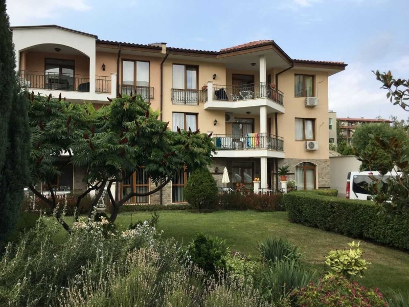 À vendre  2 chambres région Bourgas , k.k. Slantchev bryag , 105 m² | 86864874