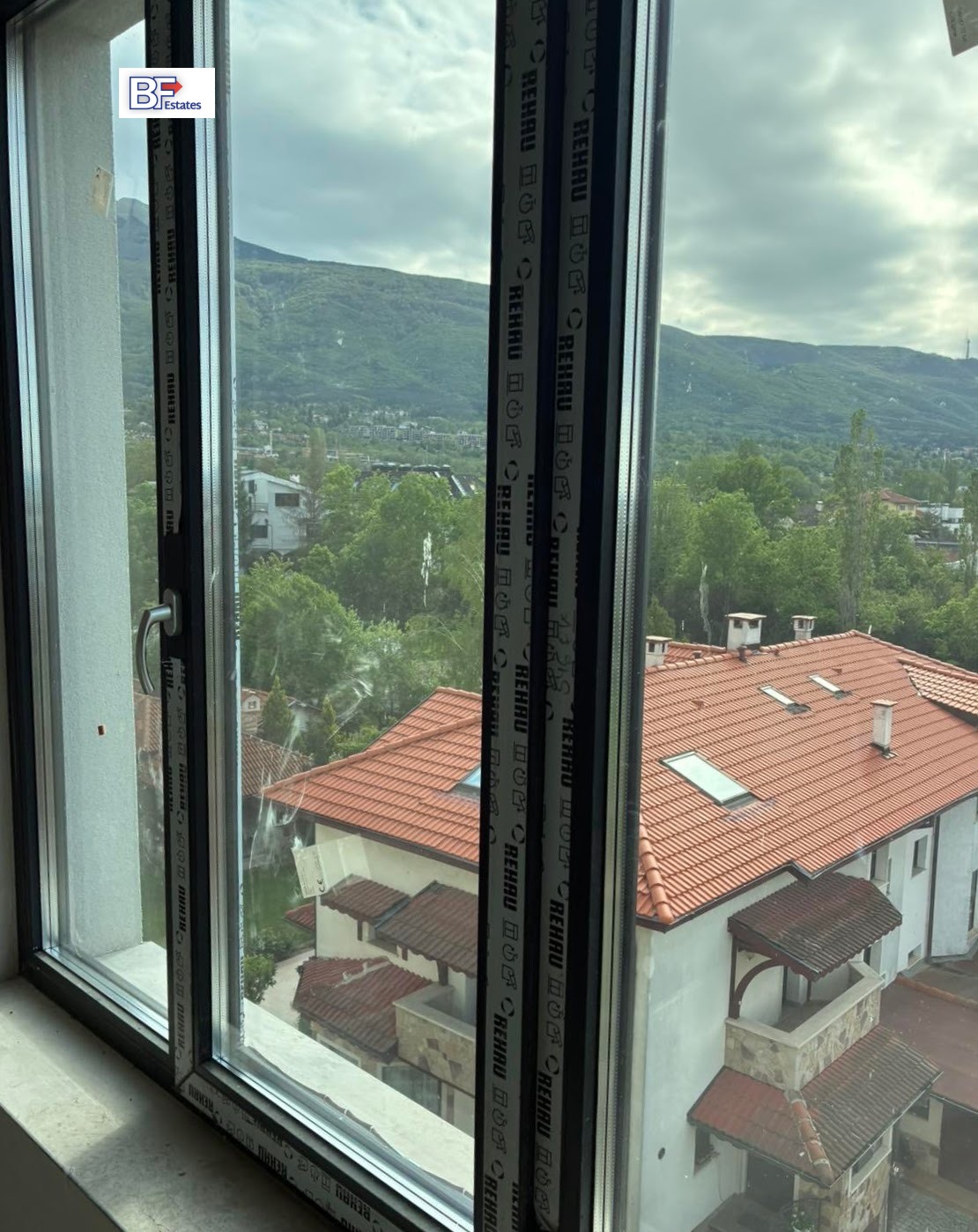 Продава 3-СТАЕН, гр. София, Кръстова вада, снимка 2 - Апартаменти - 55680869