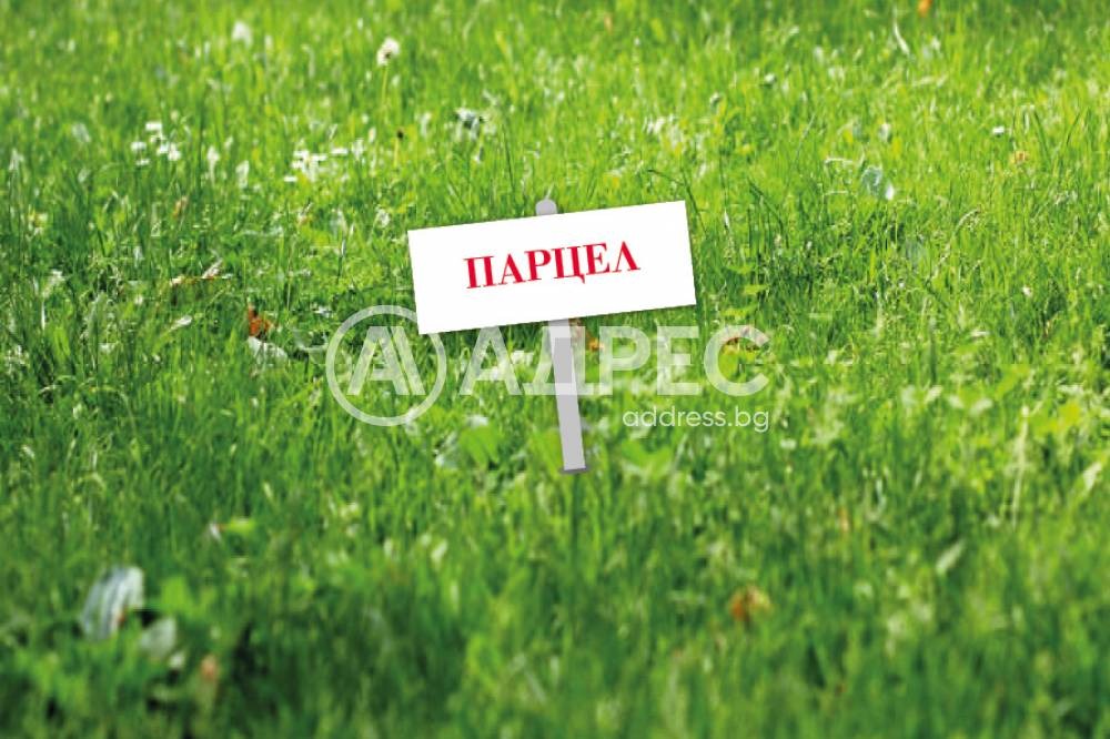 Продава ПАРЦЕЛ, с. Български извор, област Ловеч