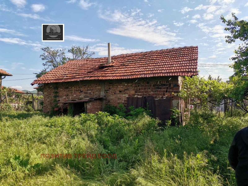 Продава КЪЩА в област Кюстендил, с. Усойка - 45 кв.м / 23 000 € » 44 984.09 лв., ПОЗИТИВ ТРЕЙД ЕООД