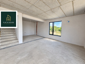 КЪЩА, 202 m2