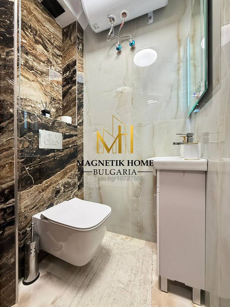 Продава МНОГОСТАЕН, гр. Бургас, Център, снимка 3 - Апартаменти - 52486906