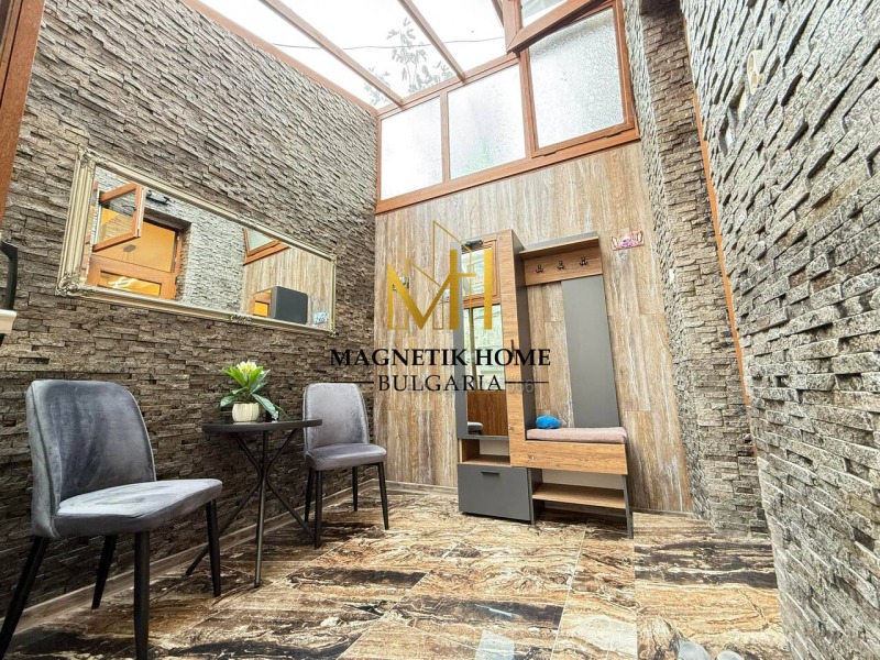 Продава МНОГОСТАЕН, град Бургас, Център • 349900 € / 684344.92 лв. • 27039773 1