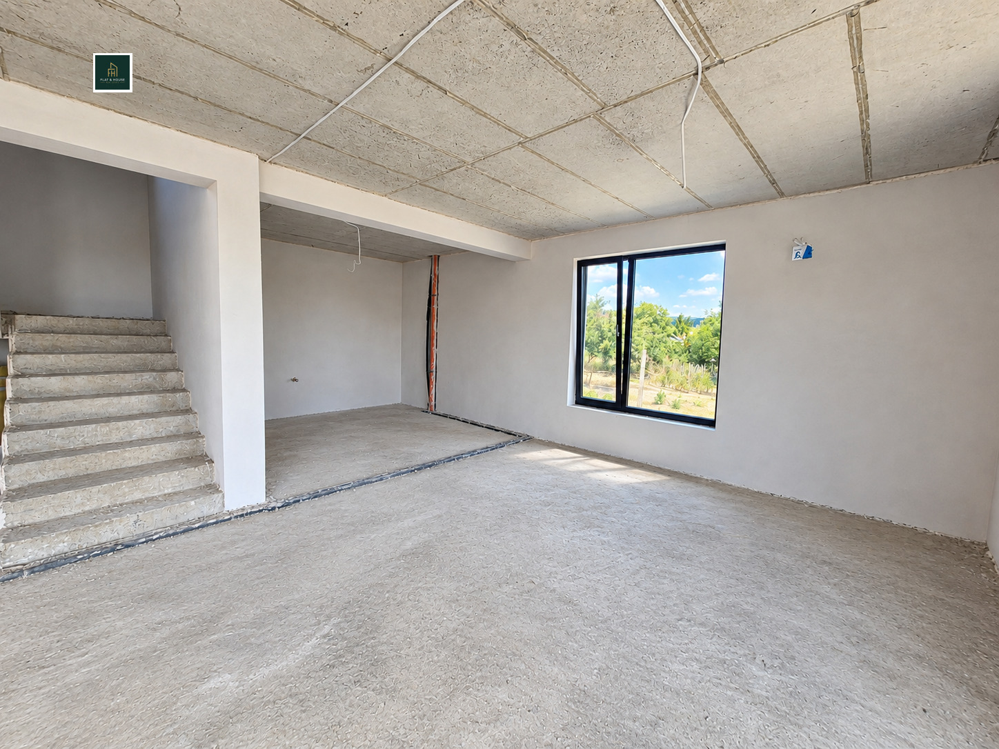 Продава КЪЩА, гр. Варна, м-т Долна Трака