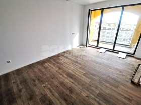 Продажба на едностайни апартаменти в град Варна - изображение 8 