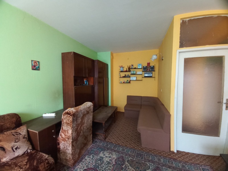 Продава  1-стаен град Шумен , Басейна , 42 кв.м | 53837124 - изображение [2]