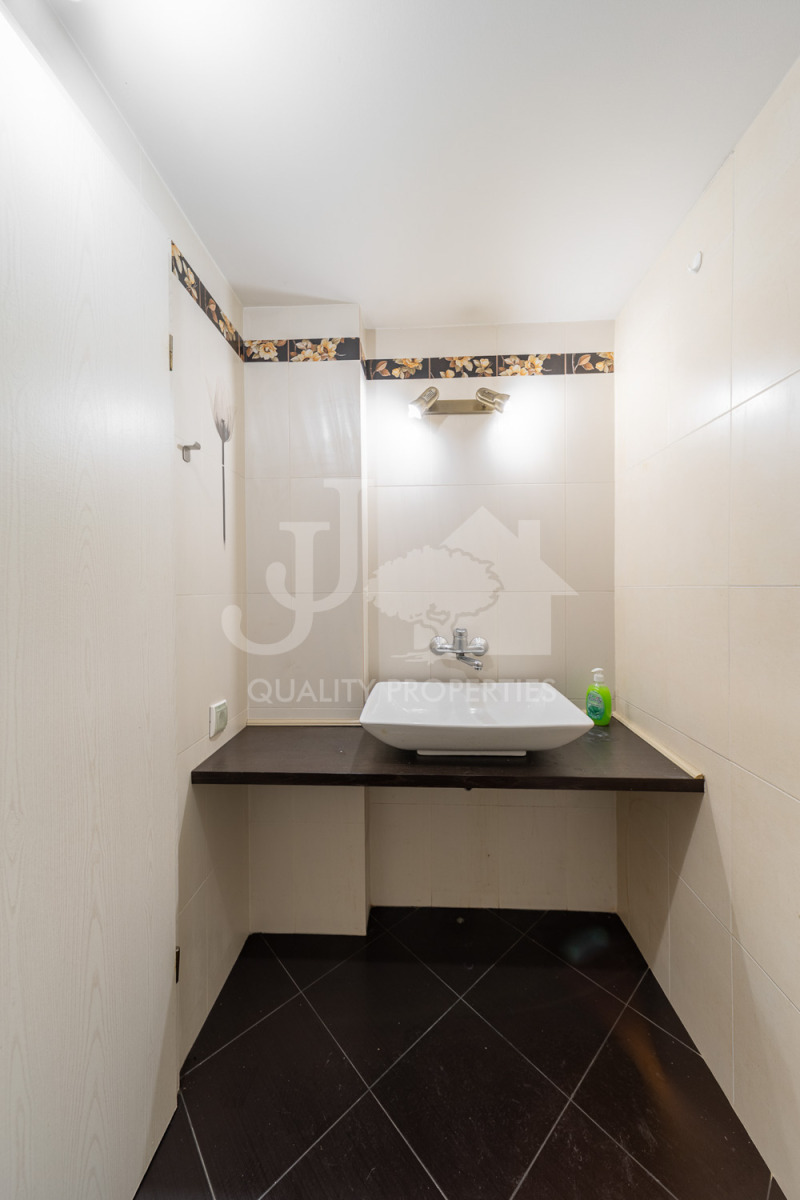 Eladó  3 hálószobás Sofia , Iztok , 104 négyzetméter | 40742505 - kép [11]