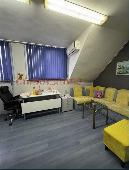 Продава МНОГОСТАЕН, гр. Търговище, Център, снимка 4 - Апартаменти - 52785087