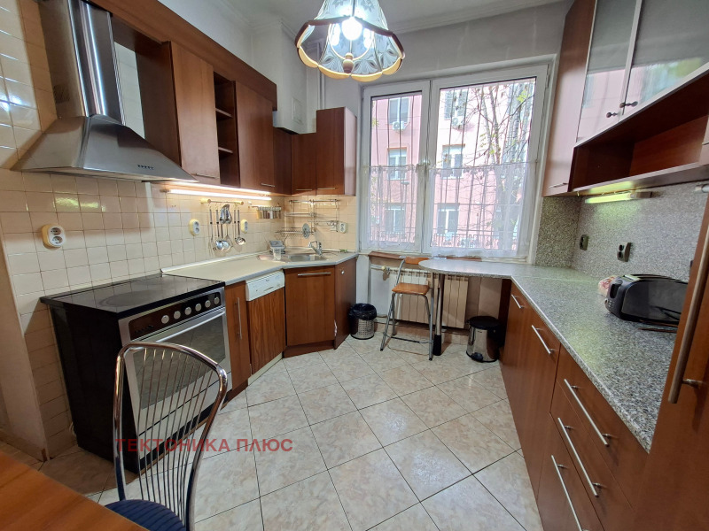 Продава 3-СТАЕН, гр. София, Център, снимка 10 - Апартаменти - 52441787