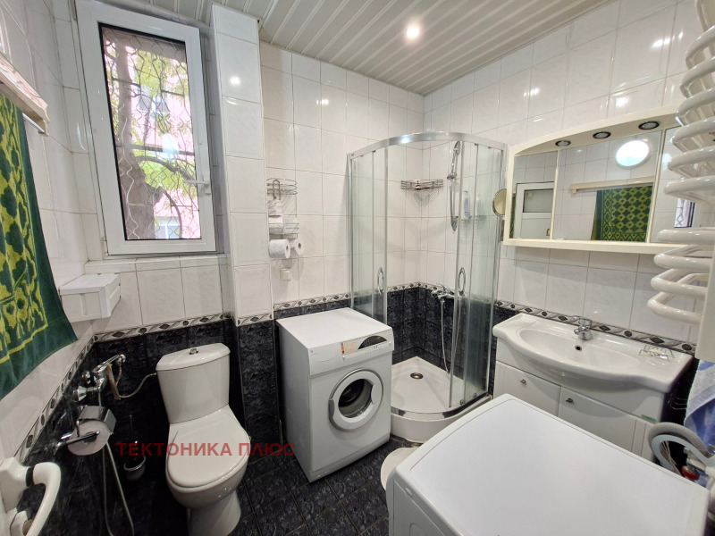 Продава 3-СТАЕН, гр. София, Център, снимка 15 - Апартаменти - 52441787