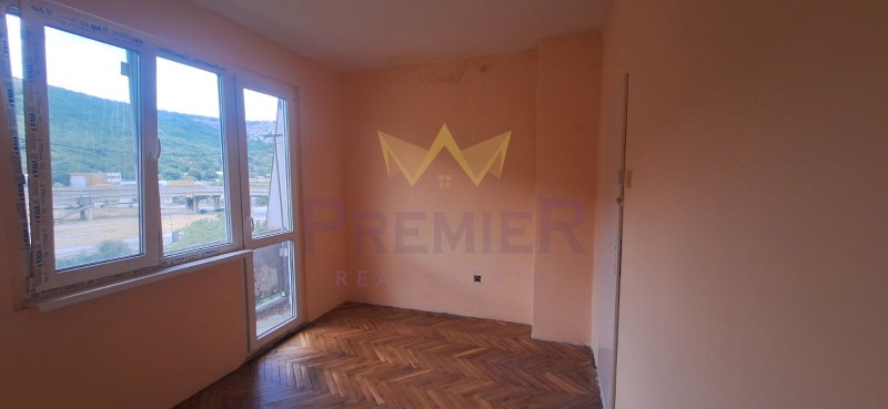 Продава  4-стаен област Варна , гр. Провадия , 80 кв.м | 44113660 - изображение [4]