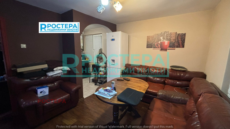 Продава ЕТАЖ ОТ КЪЩА, гр. Търговище, Вароша, снимка 3 - Етаж от къща - 53280986