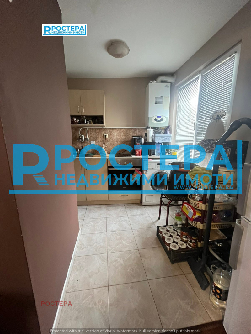 Продава ЕТАЖ ОТ КЪЩА, гр. Търговище, Вароша, снимка 4 - Етаж от къща - 53280986