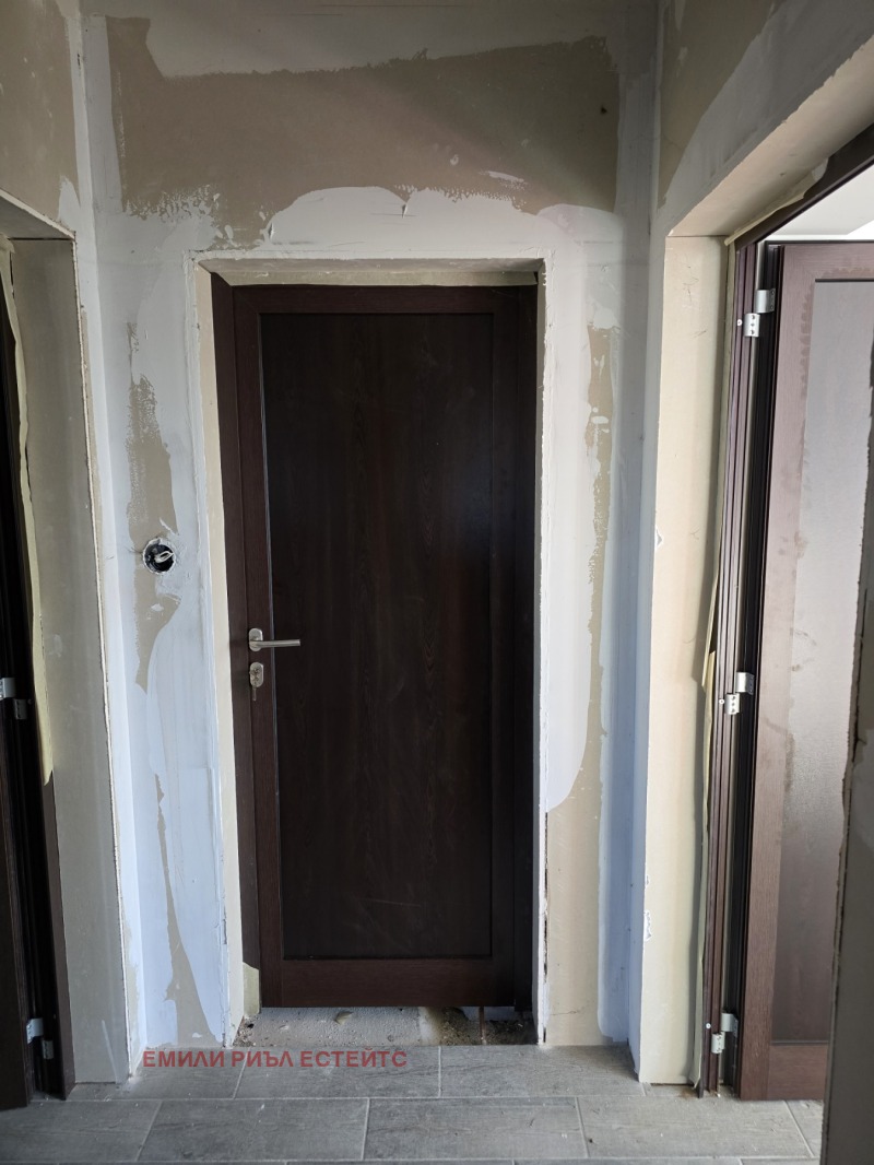 Te koop  Huis Sofia , Trebitsj , 185 m² | 50414289 - afbeelding [2]