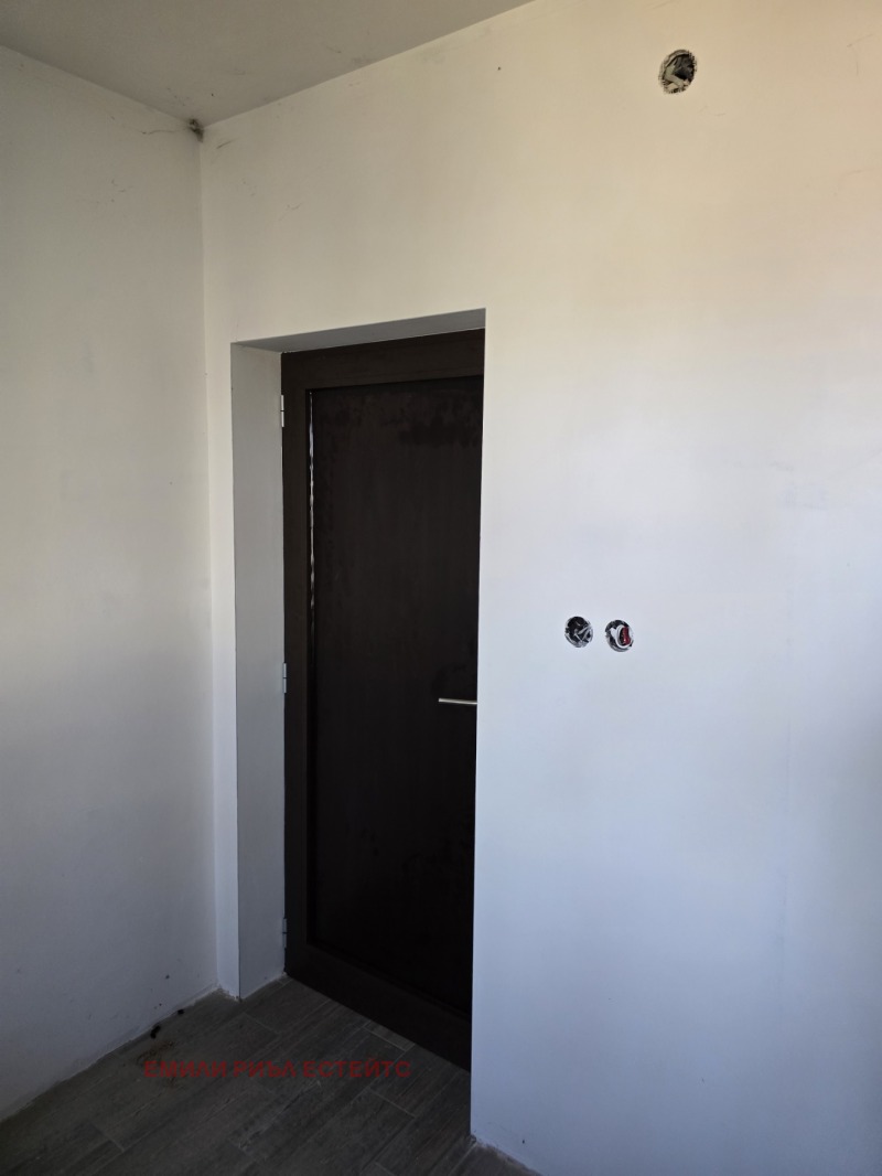 Te koop  Huis Sofia , Trebitsj , 185 m² | 50414289 - afbeelding [4]