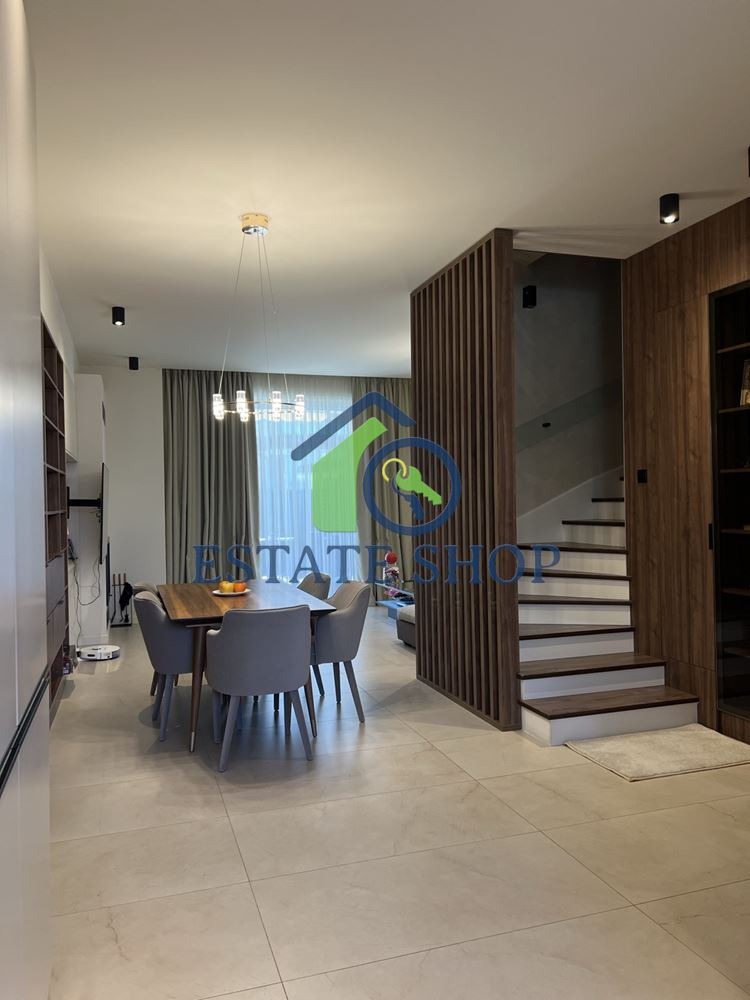 Продава КЪЩА, гр. Пловдив, Остромила, снимка 3 - Къщи - 53074595