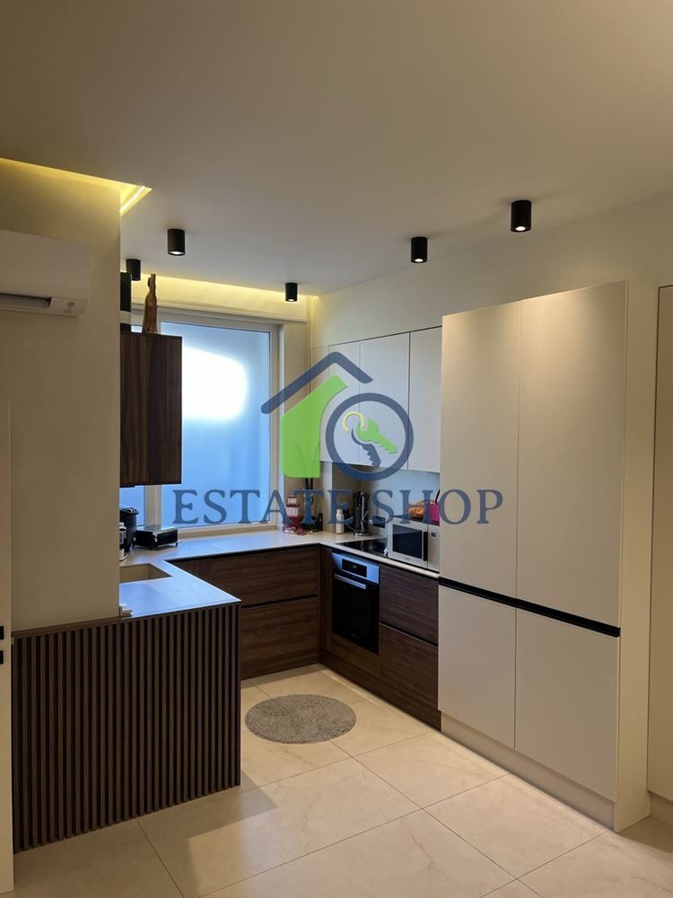 Продава КЪЩА, гр. Пловдив, Остромила, снимка 2 - Къщи - 53074595