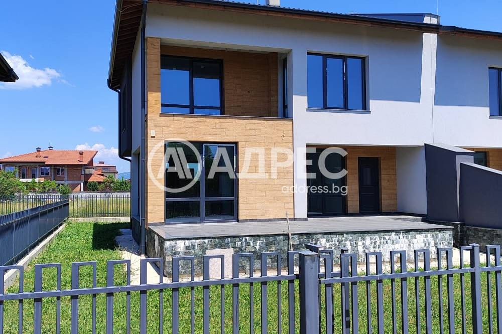 Продава КЪЩА, гр. Костинброд, област София област