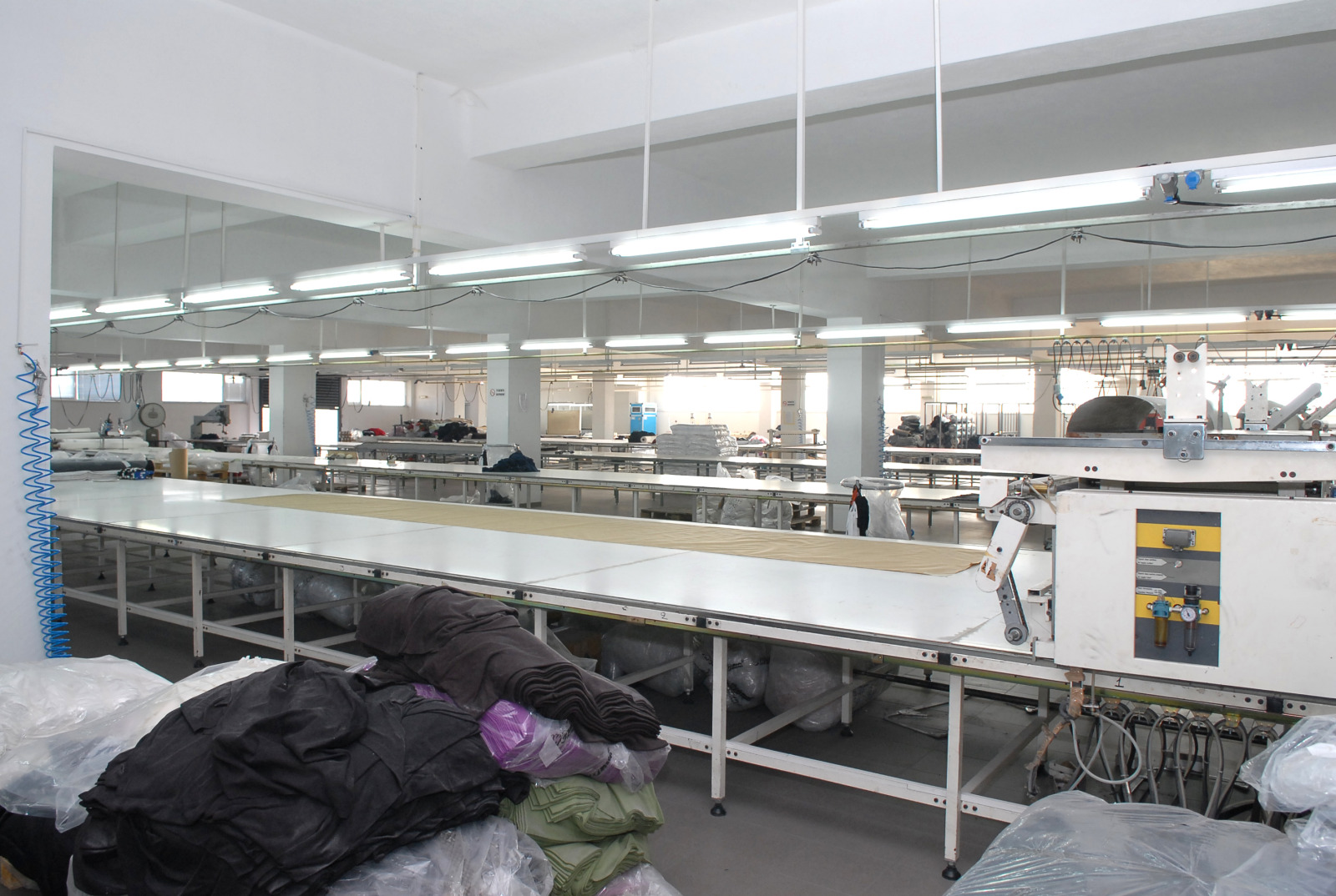 Продава ПРОМ. ПОМЕЩЕНИЕ, гр. Сандански, област Благоевград, снимка 5 - Производствени сгради - 54049435