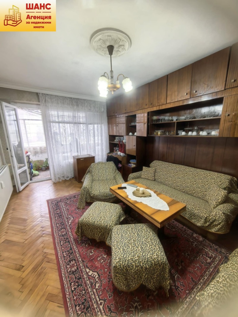 Продава 2-СТАЕН, гр. Плевен, Сторгозия, снимка 2 - Апартаменти - 52481165