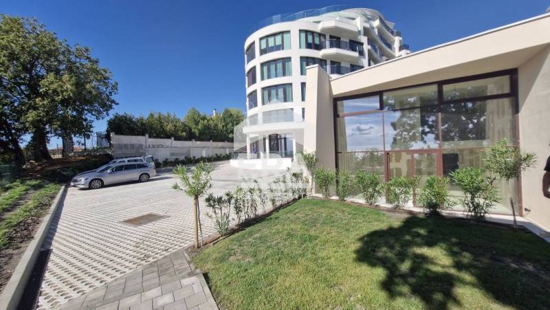 In vendita  3 camere da letto Varna , k.k. Chajka , 173 mq | 53789925
