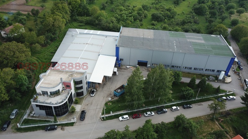 Продава ПРОМ. ПОМЕЩЕНИЕ в област Кюстендил, с. Гърляно - 3610 кв.м / 1 890 000 € » 3 696 518.70 лв.