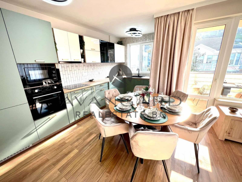 Продава 4-СТАЕН, гр. Пловдив, Център, снимка 2 - Апартаменти - 52800839