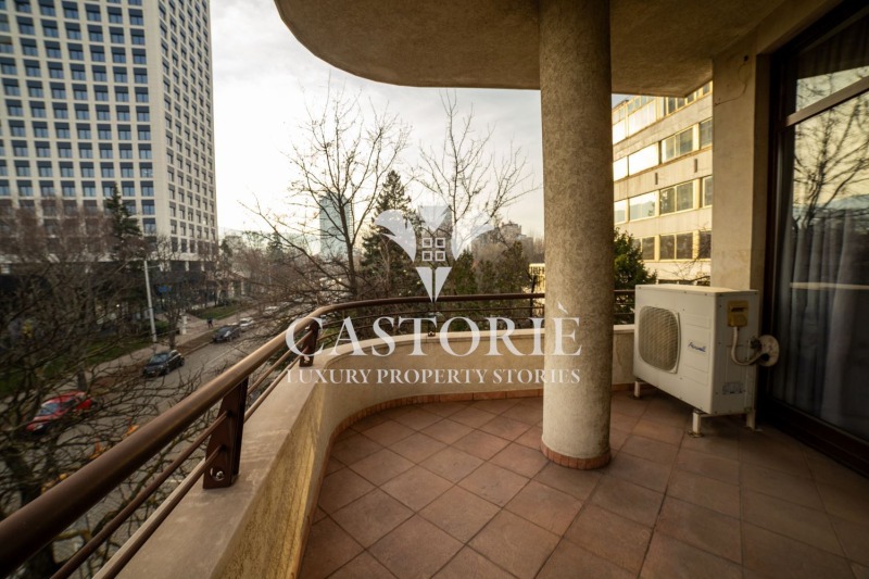 Продава 4-СТАЕН, гр. София, Лозенец, снимка 9 - Апартаменти - 53202336