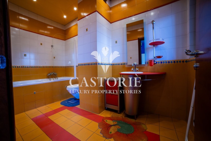 Продава 4-СТАЕН, гр. София, Лозенец, снимка 16 - Апартаменти - 53202336