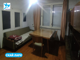 Ev Katı Velingrad, bölge Pazarcık 3