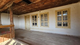 Hus Dragoevo, region Shumen 1