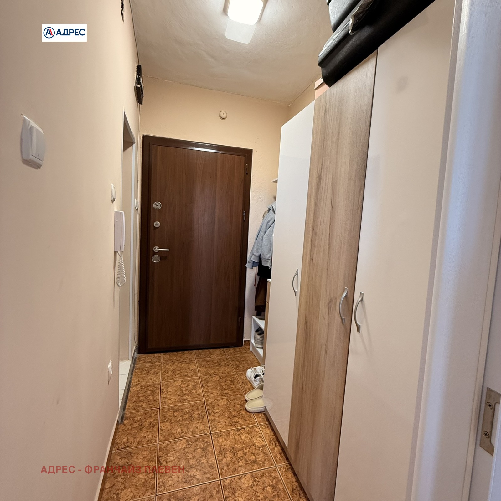 Продава 1-СТАЕН, гр. Плевен, Широк център, снимка 3 - Апартаменти - 55799240