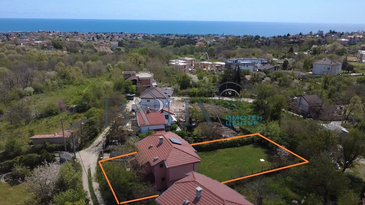 Продава КЪЩА, гр. Варна, м-т Горна Трака