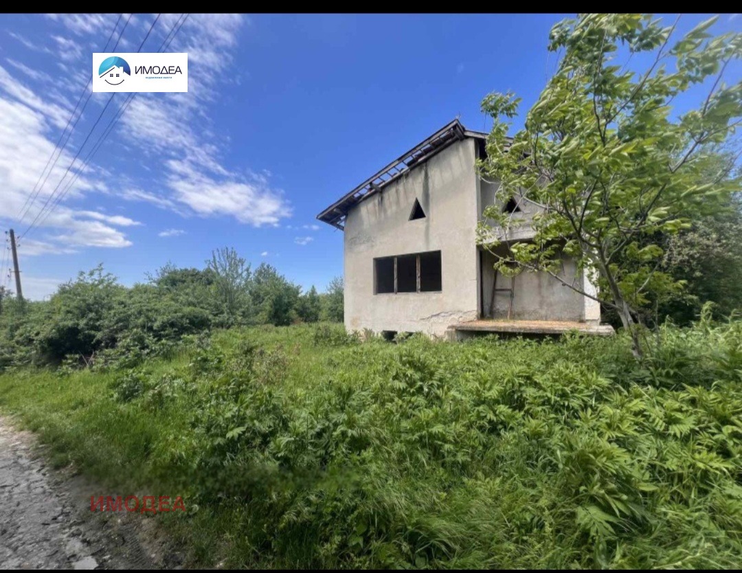 Продава КЪЩА, с. Владислав, област Велико Търново