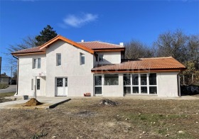 Casa Izgrev, región Varna 1