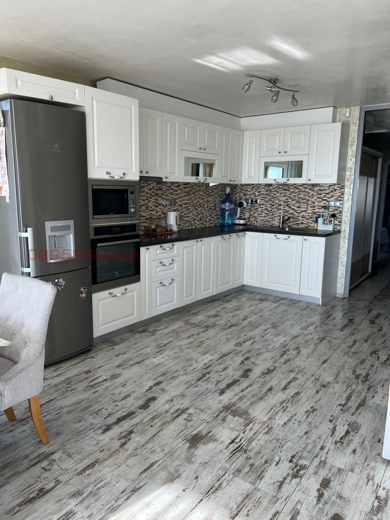 Продава 3-СТАЕН, гр. Шумен, Добруджански, снимка 4 - Апартаменти - 52783457