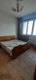 Продава 2-СТАЕН, град Плевен, Идеален център • 92000 € / 179936.36 лв. • 84774087 6