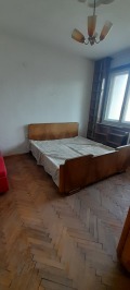 Продава 2-СТАЕН, град Плевен, Идеален център • 92000 € / 179936.36 лв. • 84774087 8