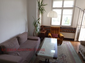 3 dormitorios Tsentar, Sofia