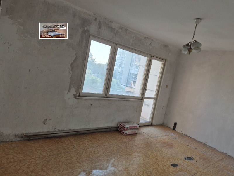 Myytävänä  Studio Plovdiv , Trakija , 36 neliömetriä | 85537572