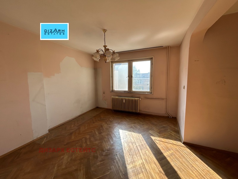 Продава 3-СТАЕН, гр. София, Център, снимка 2 - Апартаменти - 52744020