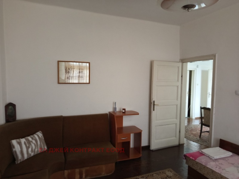 En venta  3 dormitorios Sofia , Tsentar , 110 metros cuadrados | 53023158 - imagen [3]