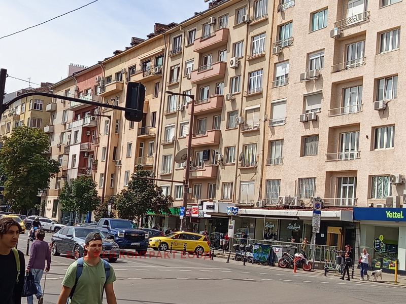 En venta  3 dormitorios Sofia , Tsentar , 110 metros cuadrados | 53023158 - imagen [17]