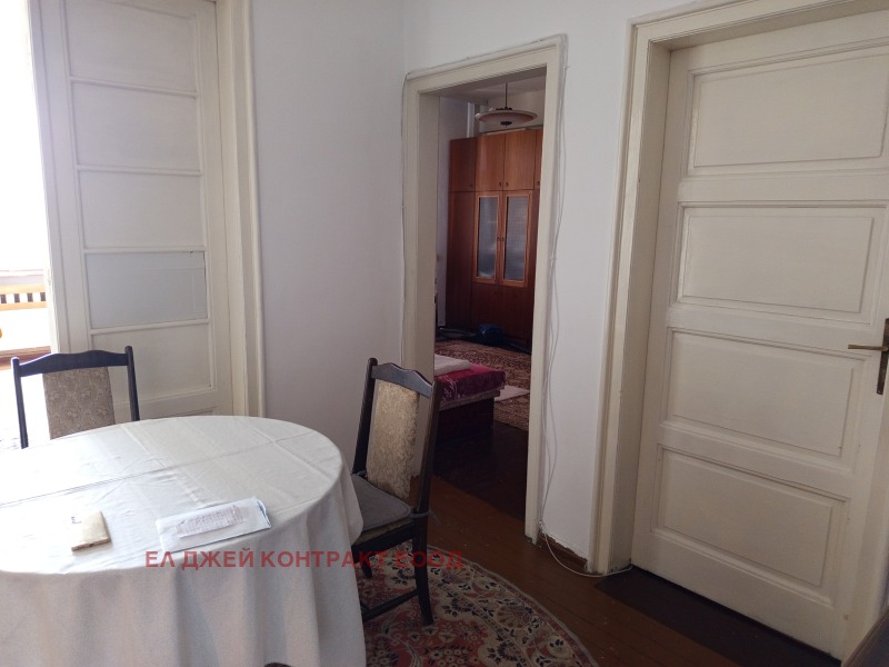 En venta  3 dormitorios Sofia , Tsentar , 110 metros cuadrados | 53023158 - imagen [6]