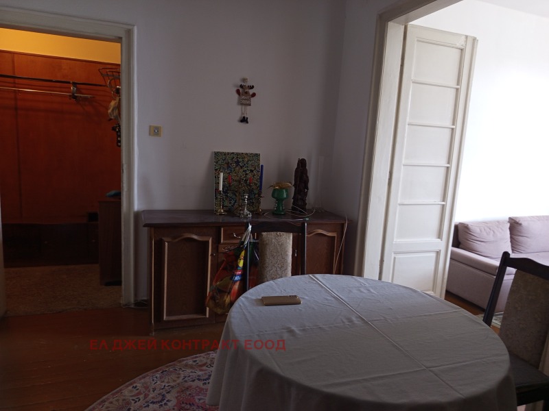 En venta  3 dormitorios Sofia , Tsentar , 110 metros cuadrados | 53023158 - imagen [11]