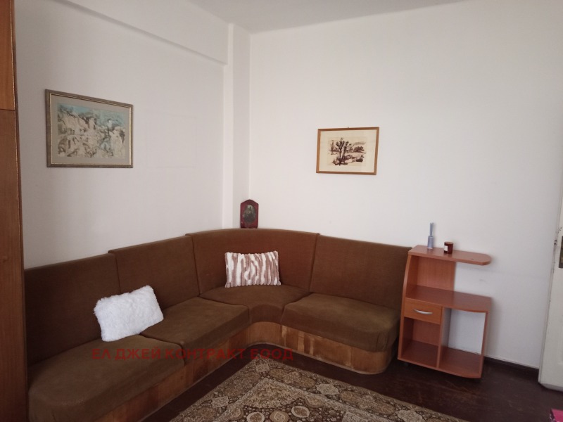 En venta  3 dormitorios Sofia , Tsentar , 110 metros cuadrados | 53023158 - imagen [12]
