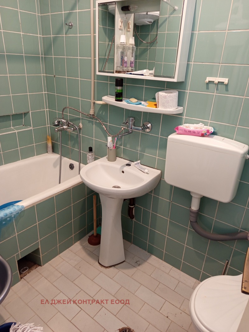En venta  3 dormitorios Sofia , Tsentar , 110 metros cuadrados | 53023158 - imagen [8]