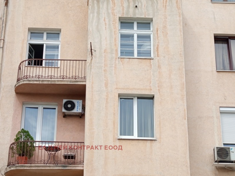 En venta  3 dormitorios Sofia , Tsentar , 110 metros cuadrados | 53023158 - imagen [2]